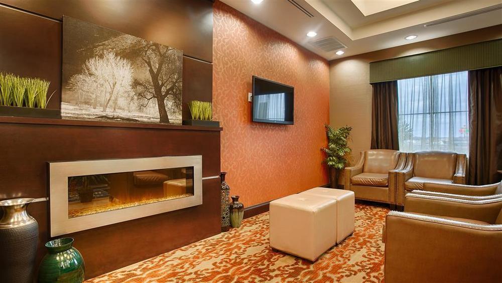 Best Western Plus Longhorn Inn & Suites Luling Interiør billede